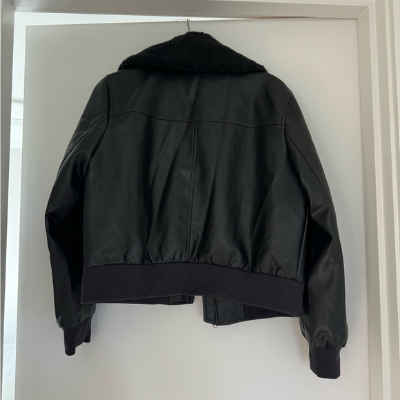 Never worn vegan black leather jacket with removable Sherpa collar - Picture 3 of 4